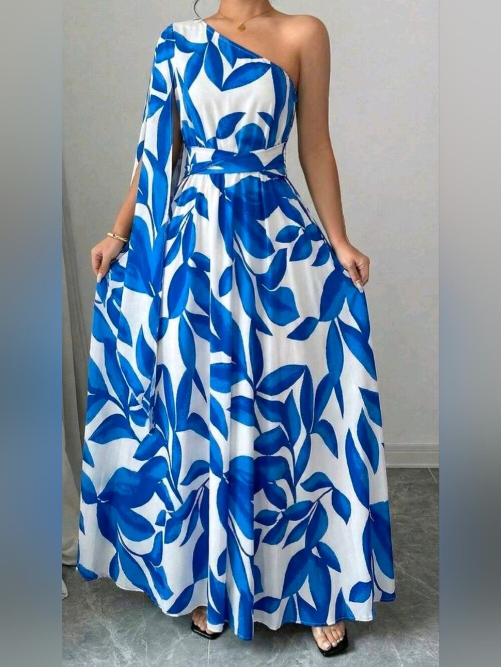 Blue and White Leaf-Print Maxi Dress - Elegant Women's Evening Gown